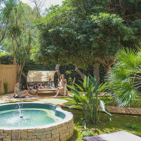 Hotiday Ξενοδοχείο 3*