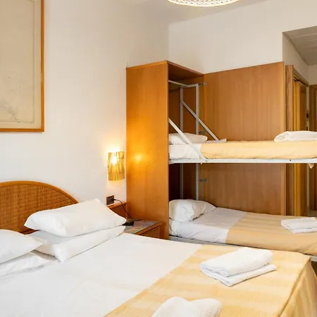 Hotell Hotiday 3*