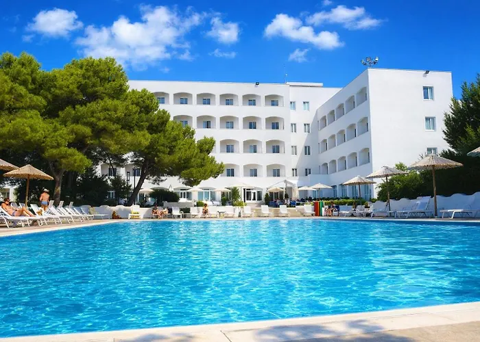 Hotiday Ξενοδοχείο 3*