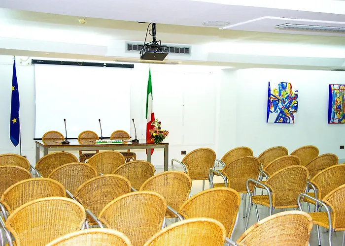 Hotiday Ξενοδοχείο 3*